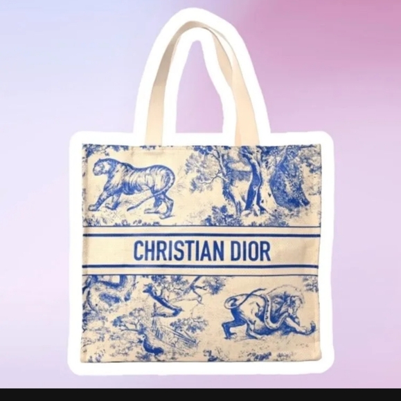 Christian Dior Blue and Cream Tote Bag. DIORIVERIA. - Picture 1 of 4